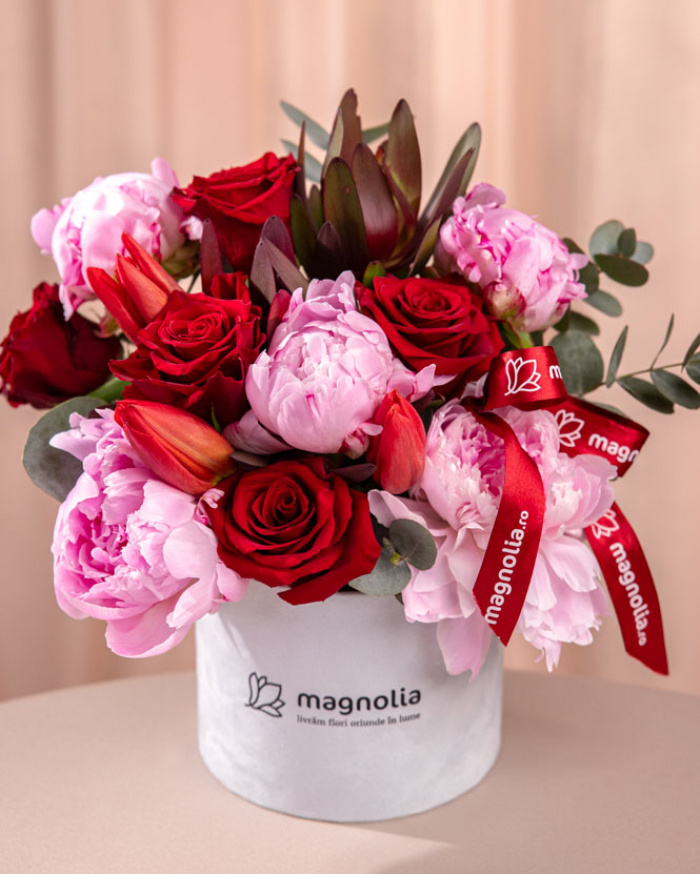 Pink Peony and Rose Arrangement – imaginea 3