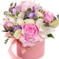 Aranjament cu bujori roz „Pastel Dream”