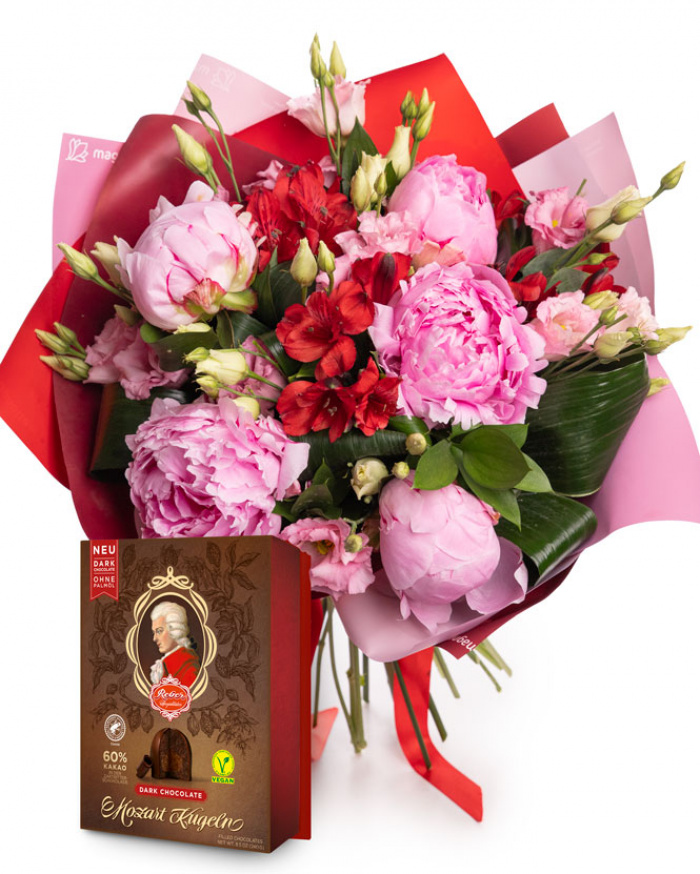 Buchet cu bujori roz și ciocolată Mozart – imaginea 1