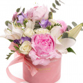 Aranjament cu bujori roz „Pastel Dream”