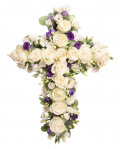 Aranjament funerar în formă de cruce cu trandafiri si eustoma