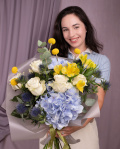 Buchet cu trandafiri si hortensii, premium, marime