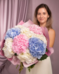 Buchet cu hortensii pastelate – imaginea 1