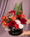 Aranjament floral cu trandafiri, varianta premium, marime
