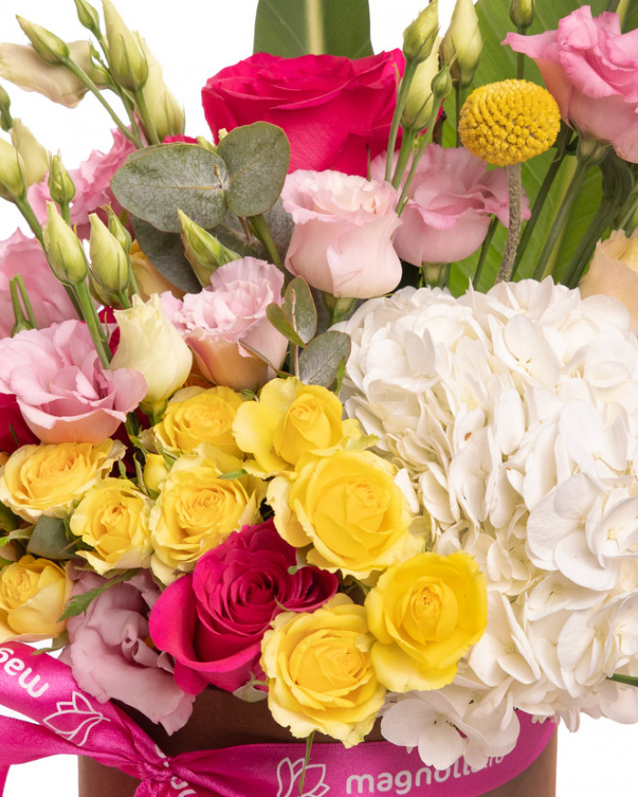 Aranjament floral in cutie, varianta premium, detaliu