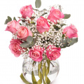 Buchet cu trandafiri roz şi gypsophila