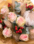 Buchet cu trandafiri roz „Soft Autumn”, varianta premium, detaliu