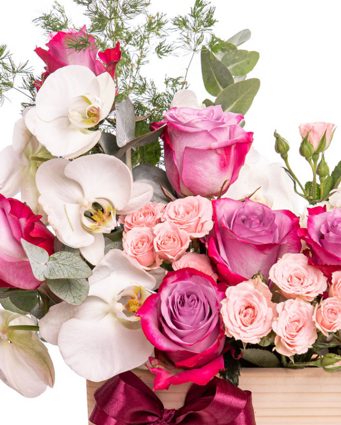 Lădiță cu flori delicate