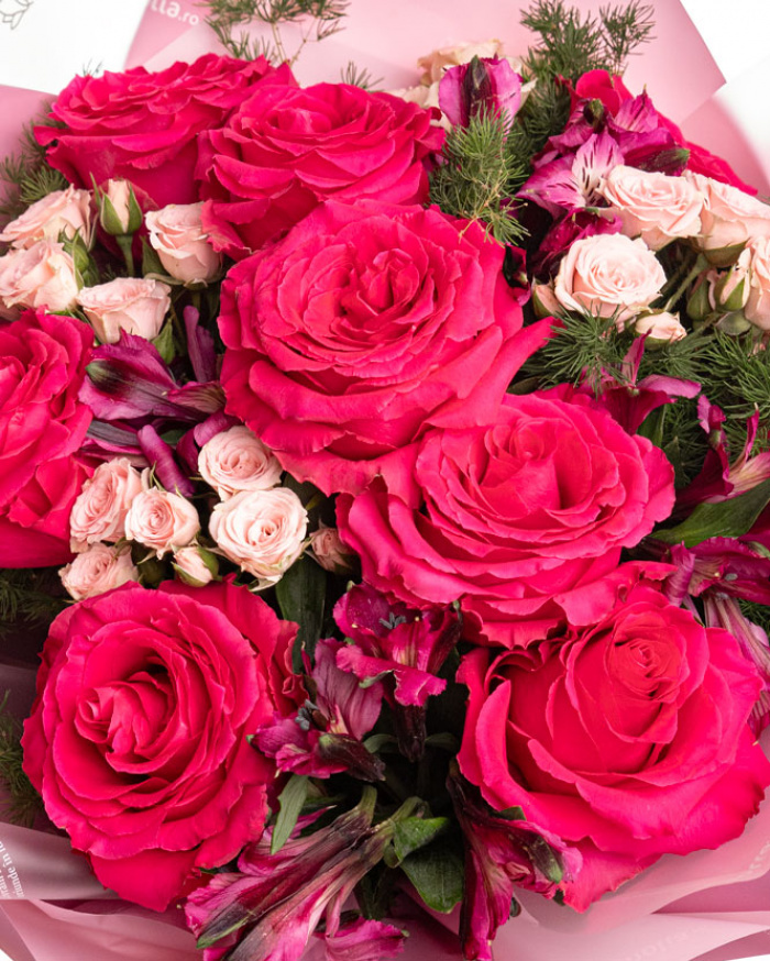 Bouquet of roses and alstroemeria – imaginea 2