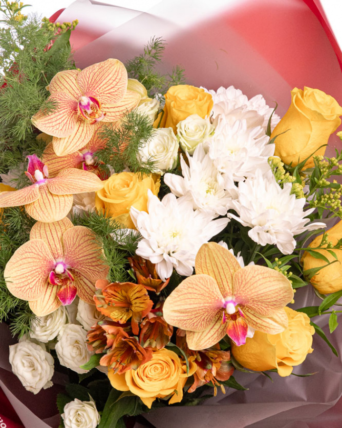 Chrysanthemums autumn bouquet – imaginea 2