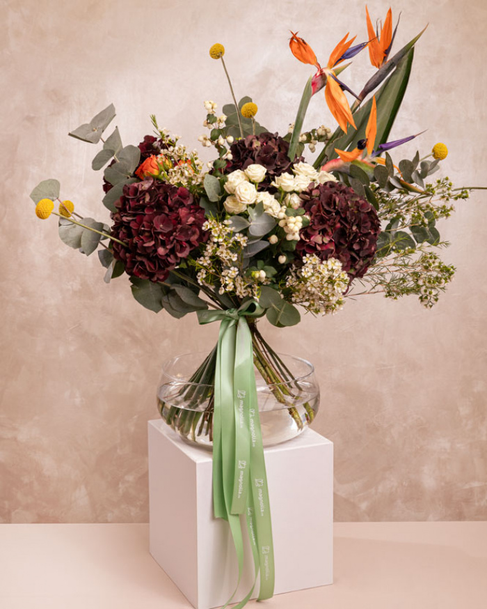 Buchet cu Strelitzia și Hortensii „Autumn Muse”