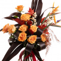 Buchet cu trandafiri și strelitzia „Exotic Halloween”