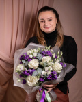 Bouquet with white roses and irises – imaginea 3