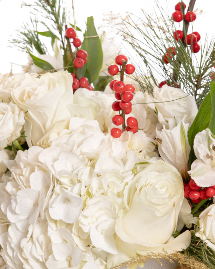 ”Pure Elegance” arrangement with white roses – imaginea 2