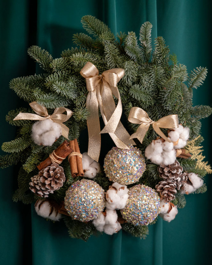 Christmas wreath for winter decoration – imaginea 3