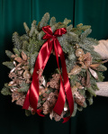 Christmas wreath made of natural fir with gold accents – imaginea 3