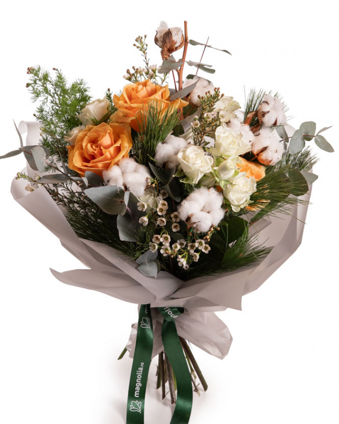 Buchet de iarnă cu trandafiri – imaginea 1