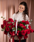 ”Classic Romance” Red Roses Big Basket – imaginea 3