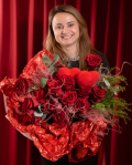 Buchet Valentine's Day cu trandafiri rosii si inimioare, varianta premium, marime