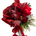 Buchet Valentine's Day cu accesorii