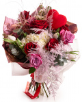 Buchet cu trandafiri roz și inimioare