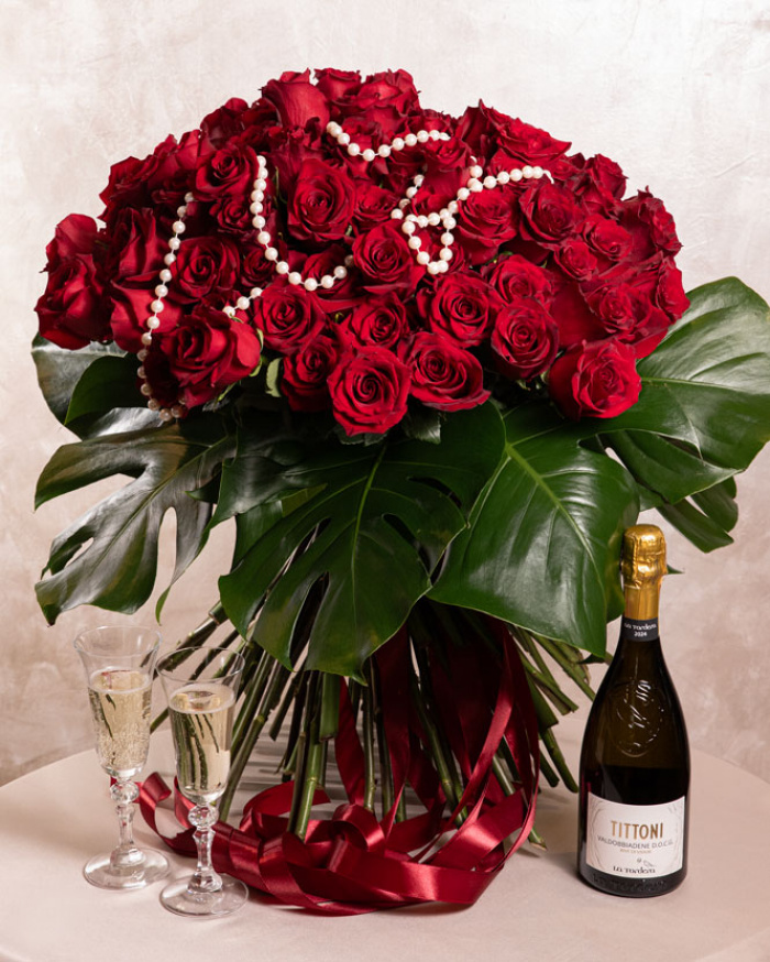 Buchet 101 trandafiri roșii „Love Celebration” – imaginea 1