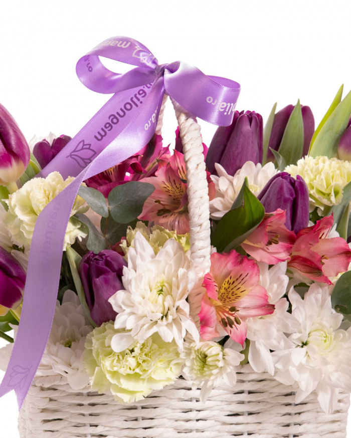 Basket With Tulips, Chrysanthemums and Carnations – imaginea 2
