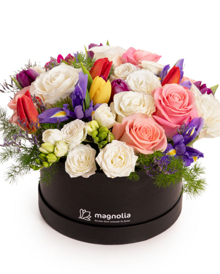 Aranjament floral Colorful Gift, varianta premium