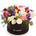 Aranjament floral „Colorful Gift”