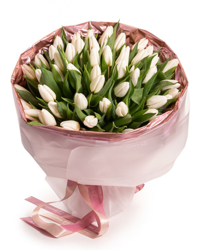 Buchet impresionant cu lalele albe