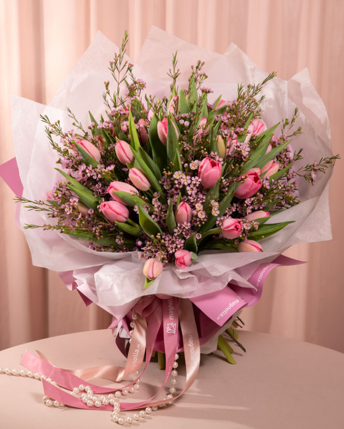 Buchet cu 41 lalele roz „Blush Symphony” – imaginea 4