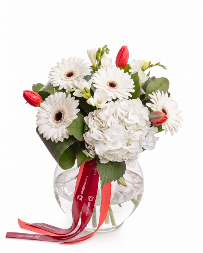 Bouquet of fresias tulips and gerberas – the image 1