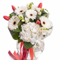 Buchet de frezii, lalele şi gerbera