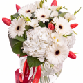 Buchet de frezii, lalele şi gerbera