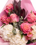 Buchet cu trandafiri roz și hortensii "Whisper of Beauty" – imaginea 2