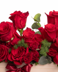 Red rose arrangement in box – imaginea 2