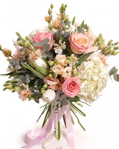 "Signorina" pink rose and hydrangea bouquet