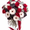 Buchet trandafiri rosii şi gerbere