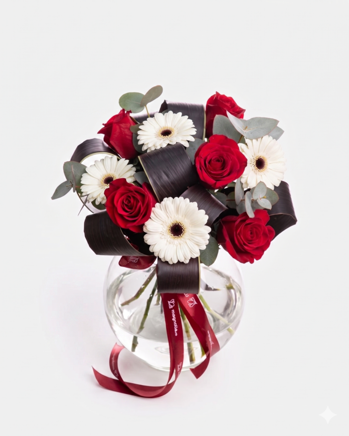 Buchet trandafiri rosii şi gerbere – imaginea 1
