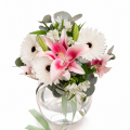 Buchet cu crini și gerbera