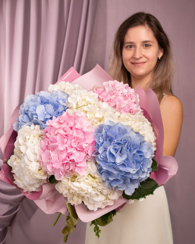 Pastel hydrangea bouquet