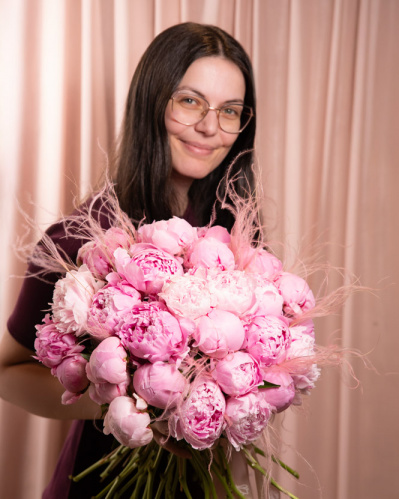 Buchet cu Bujori roz „Soft Romance”