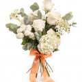 Buchet clasic cu flori albe
