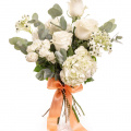 Buchet clasic cu flori albe