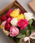 Trandafiri multicolori „Roses in a Box” – imaginea 2